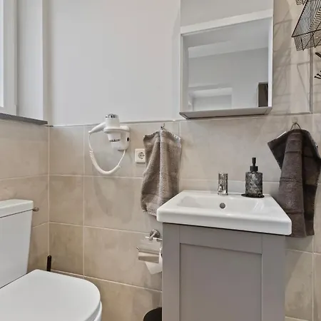 24-7 Living - Modern In With Connection * Waltrop