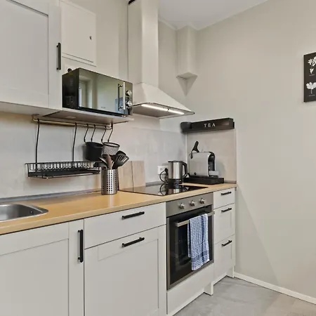 24-7 Living - Modern In With Connection Apartment