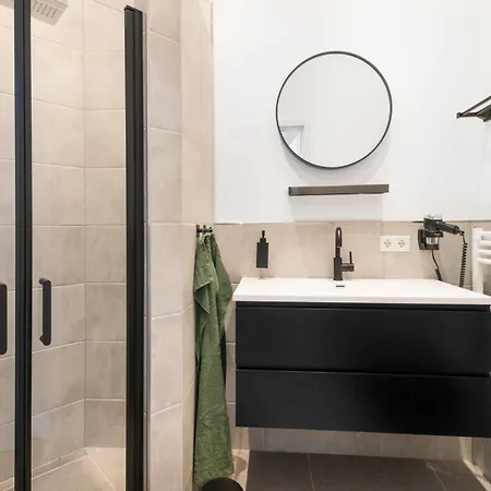 24-7 Living - Modern In With Connection