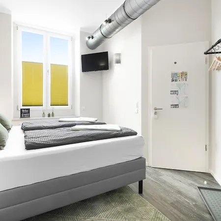 Daire 24-7 Living - Modern In With Connection