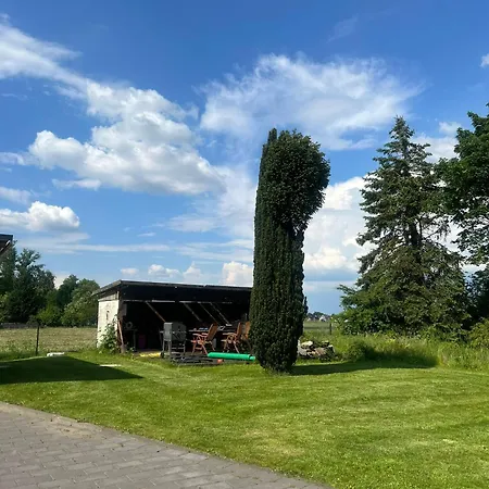 24-7 Living - Modern In With Connection *