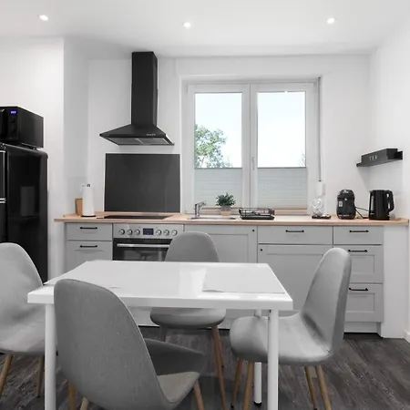 24-7 Living - Modern In With Connection Apartment