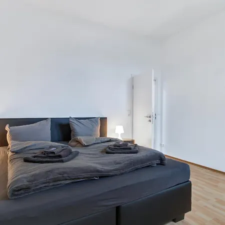 24-7 Living - Modern In With Connection Apartment