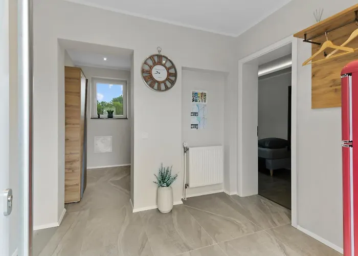 Apartman 24-7 Living - Modern In With Connection *