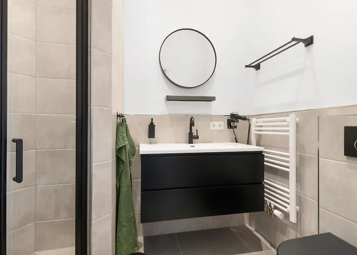 24-7 Living - Modern In With Connection