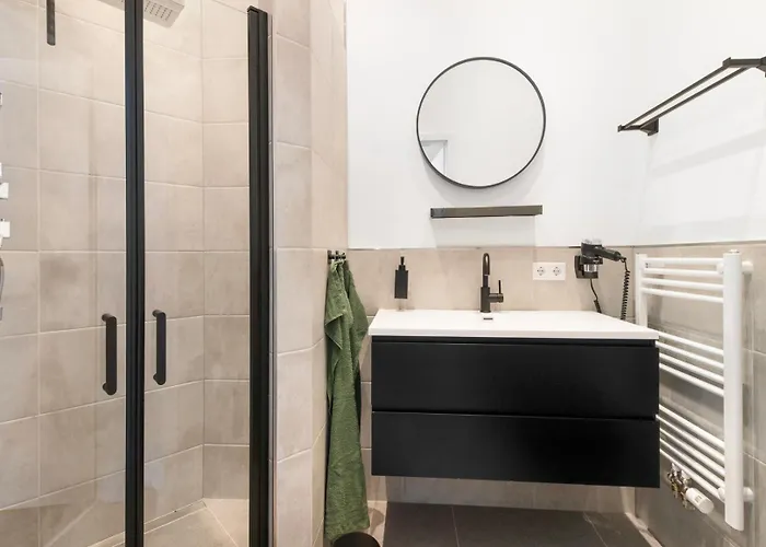 24-7 Living - Modern In With Connection