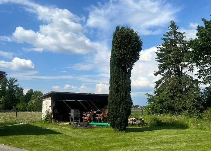 24-7 Living - Modern In With Connection *