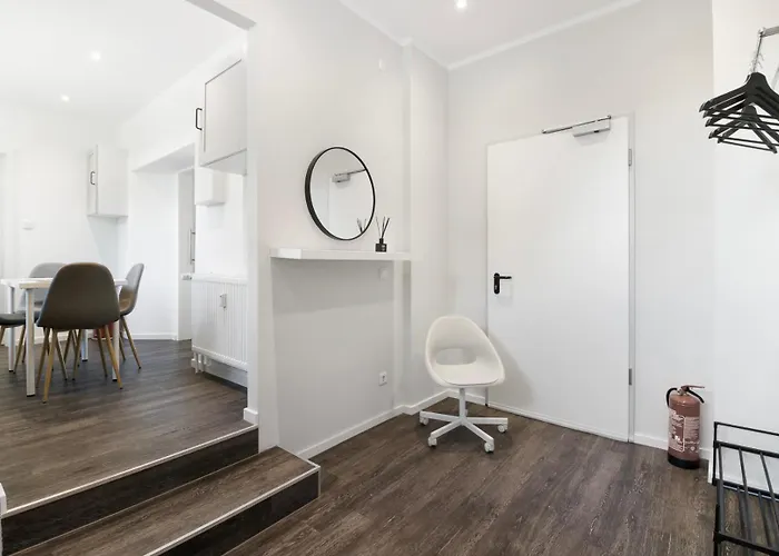 24-7 Living - Modern In With Connection