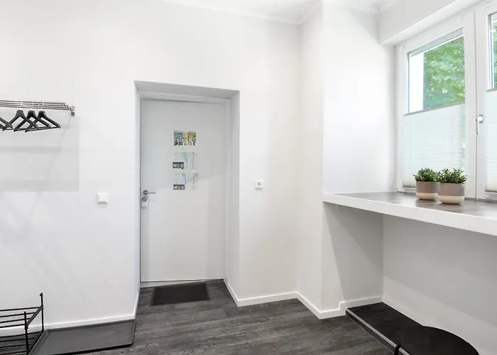 Apartman 24-7 Living - Modern In With Connection