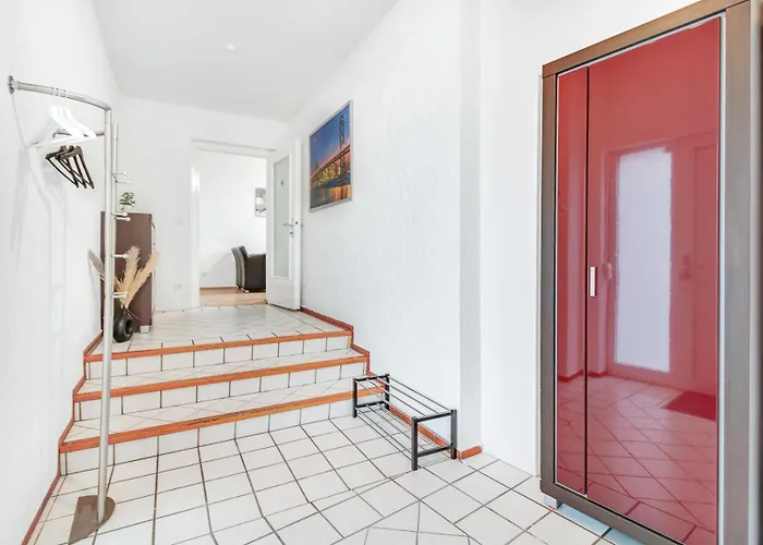 24-7 Living - Modern In With Connection Apartman