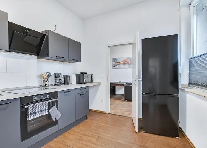 Apartman 24-7 Living - Modern In With Connection