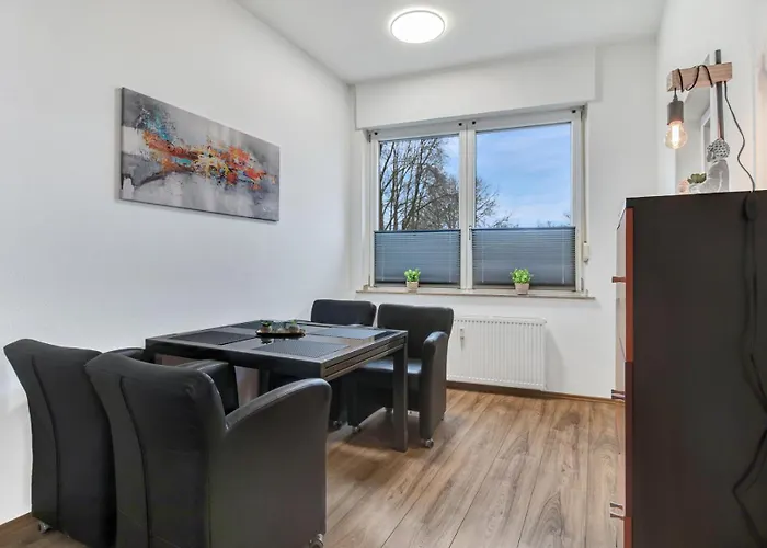 24-7 Living - Modern In With Connection * فالتروب