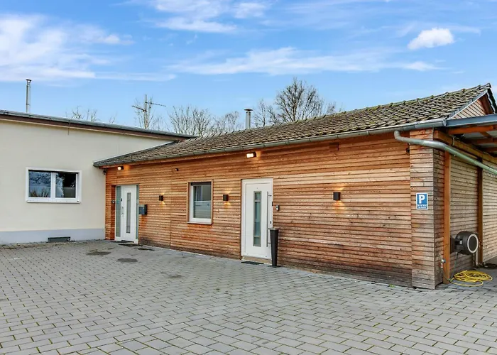 Apartman 24-7 Living - Modern In With Connection