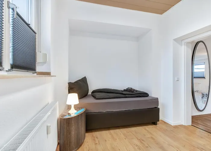 24-7 Living - Modern In With Connection Apartman *