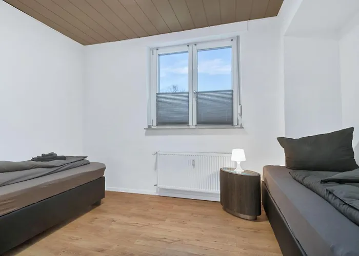 24-7 Living - Modern In With Connection * فالتروب