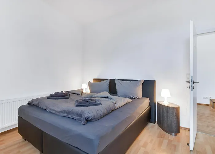 Apartman 24-7 Living - Modern In With Connection *